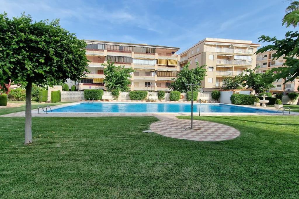 Bungalow Con Jardin Y Piscina Cerca De La Playa Oropesa del Mar Exteriör bild